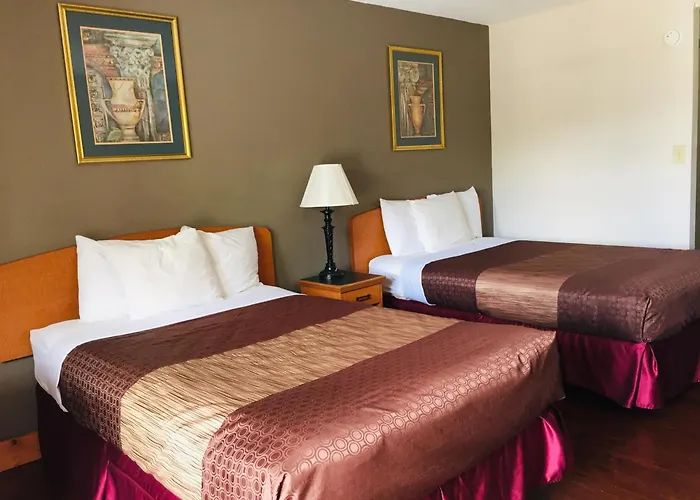 Bear Mount Inn & Suites