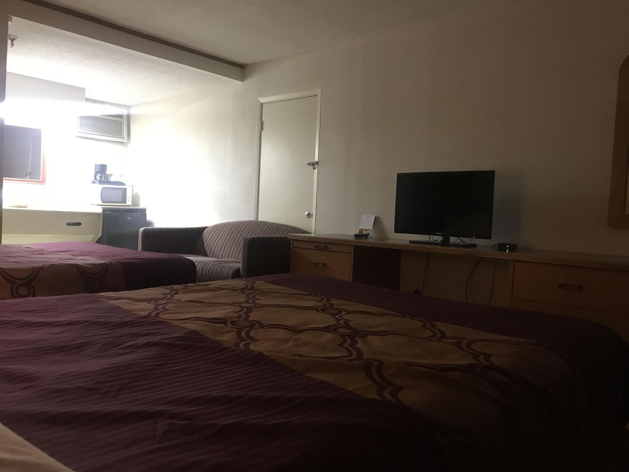 Hotel Bear Mount & 2*