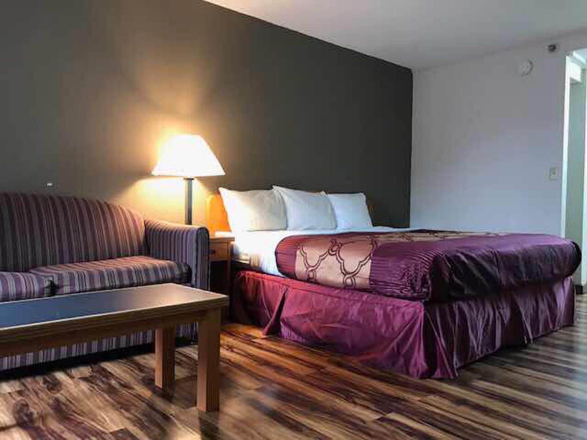 Bear Mount & Hotel