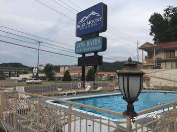 Hotel Bear Mount & Pigeon Forge